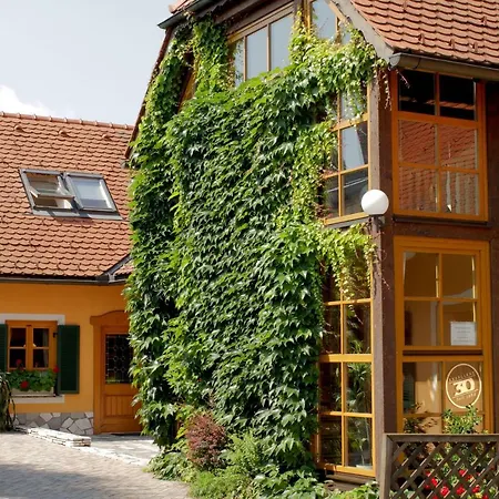 Skoff Original Winzerhaus *